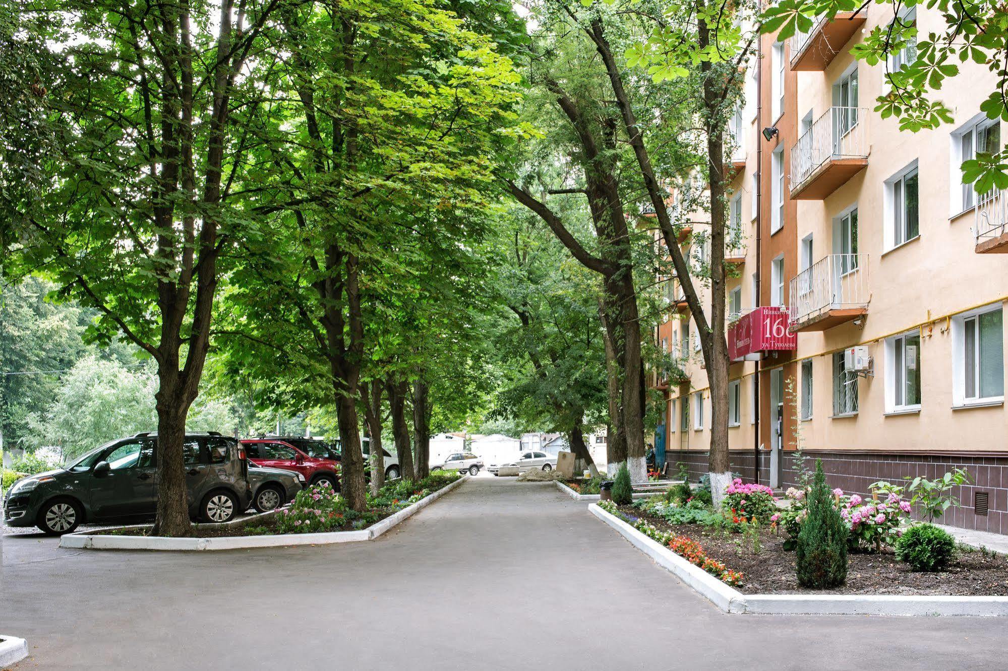 Hotel Nivki Kyiv Exterior photo